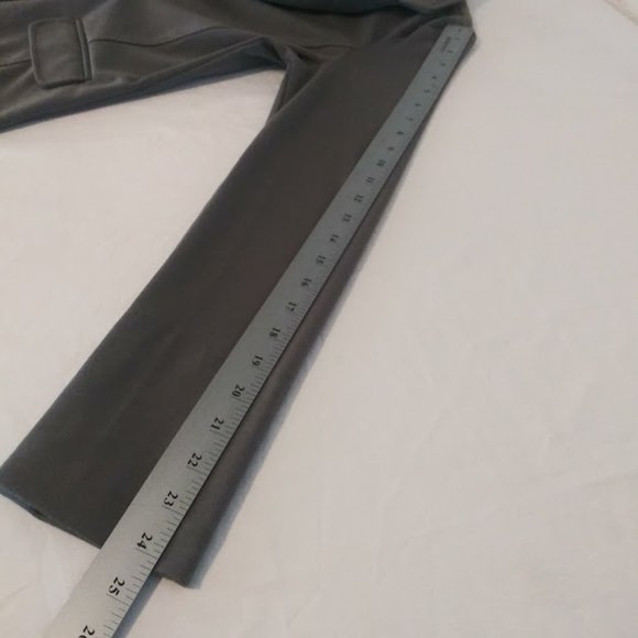 Have women's size M gray blazer - Picture 9 of 14